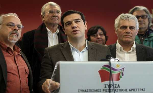 Ο Πρόεδρος του ΣΥΡΙΖΑ Αλέξης Τσίπρας (Κ) και μέλη της αντιπροσωπείας των Οικολόγων ΑΠΕ-ΜΠΕ/ΟΡΕΣΤΗΣ ΠΑΝΑΓΙΩΤΟΥ