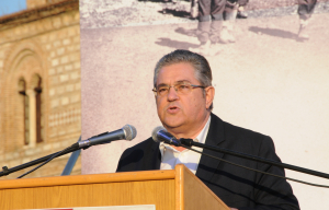 Κουτσούμπας: Το ΚΚΕ οργανώνει την αντεπίθεση, χέρι-χέρι με τον ελληνικό λαό