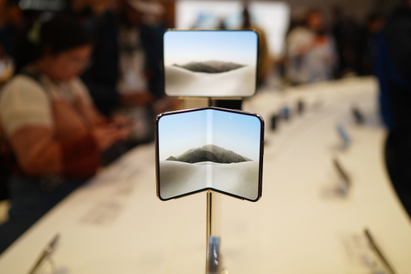 iPhone Duo: H Apple αντικαθιστά συσκευές με πρόβλημα στην οθόνη