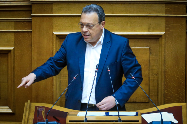Φάμελλος: Ξεκάθαρο κοινοβουλευτικό πραξικόπημα, να πάρει θέση ο Πρόεδρος της Βουλής