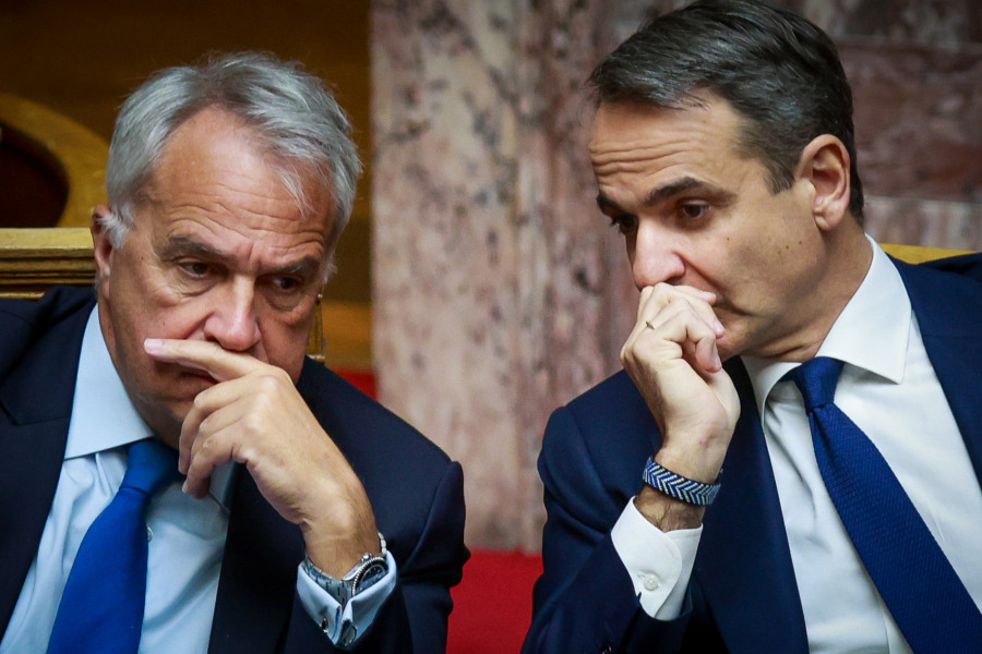 Προταση δυσπιστίας: «Φωτιά» με το «καλημέρα» στη Βουλή - «Βασικός ένοχος ο πρωθυπουργός»