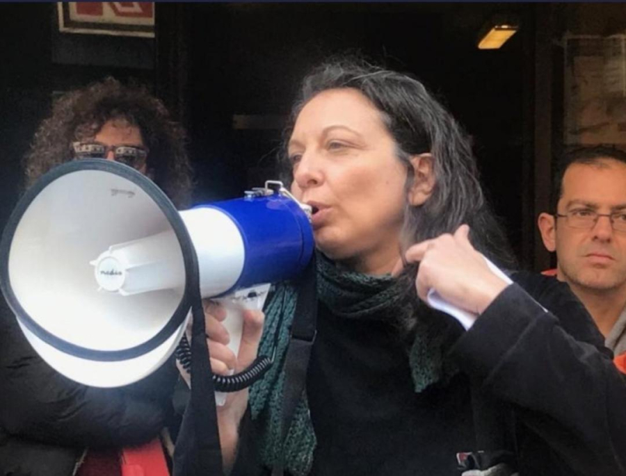 Οι εκπαιδευτικοί στο πλευρό της Χρύσας Χοτζόγλου που δικάζεται στο Εφετείο – Στάση εργασίας την Πέμπτη (30/10)