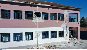 Δάσκαλος για σεισμό στην Ελασσόνα: «Έλεγα θεέ μου κάνε το κτίριο να αντέξει άλλα 30 δευτερόλεπτα»
