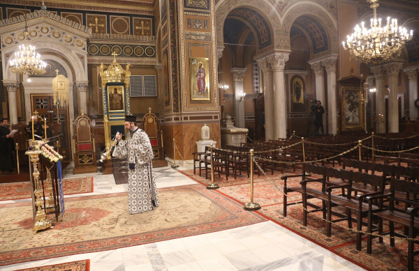 Δείτε live τη Θεία Λειτουργία της Κυριακής των Βαΐων