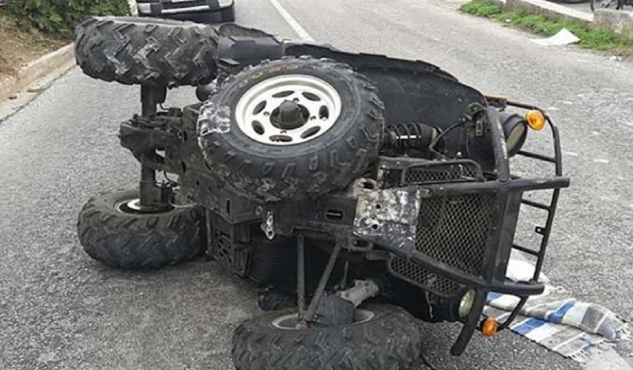 Πάρος: Σοβαρό τροχαίο για 20χρονο από τις ΗΠΑ - Νοσηλεύεται με κρανιοεγκεφαλική κάκωση