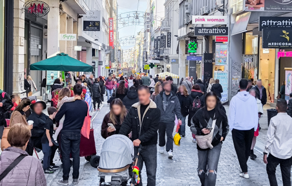 Τι ώρα ανοίγουν τα μαγαζιά αύριο Κυριακή 18/1