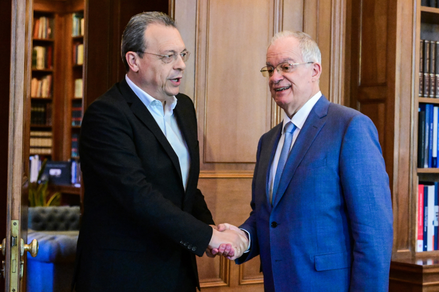 Μήνυμα και προς ΠτΔ: Η σιωπή είναι συνενοχή