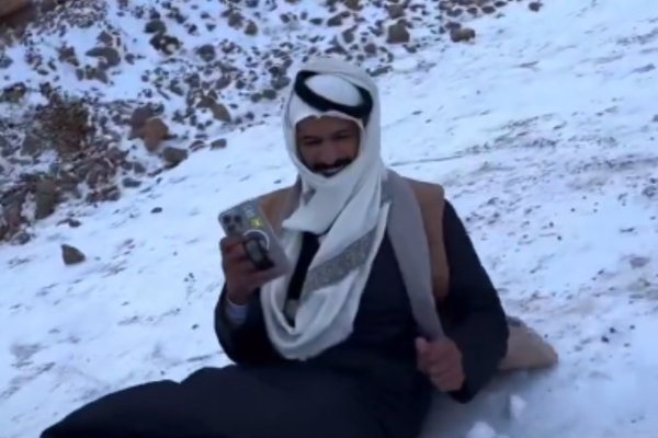Χιόνια στην έρημο - Σαουδική Αραβία και Κατάρ «ντύθηκαν» στα λευκά (Βίντεο)