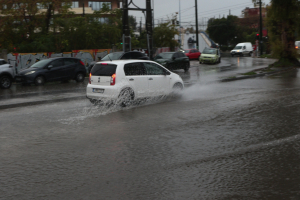 Κακοκαιρία Byron: Ποιοι δρόμοι παραμένουν κλειστοί στην Αττική