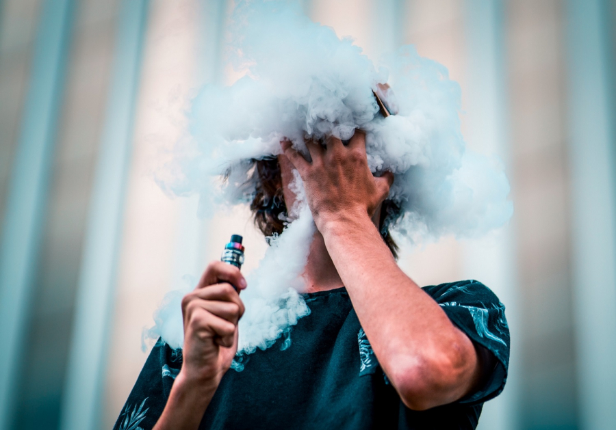 Πιθανώς το ηλεκτρονικό τσιγάρο να σχετίζεται με δυσλειτουργία της στύσης στους άνδρες