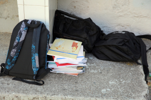 Σχολεία: Υποχρεωτικές δράσεις κατά της έμφυλης βίας και της ομοφοβίας, η εγκύκλιος