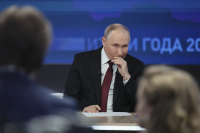 Ο Πούτιν απειλεί ξανά τη Δύση: Δικαίωμά μας να χρησιμοποιήσουμε τα πυρηνικά μας