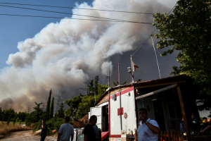 Καταγγέλλει μπαράζ εμπρησμών σε ένα διήμερο ο δήμαρχος Θέρμης