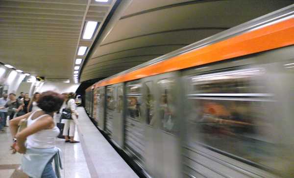 «Καθίζηση» για την επιβατική κίνηση του μετρό το 2015
