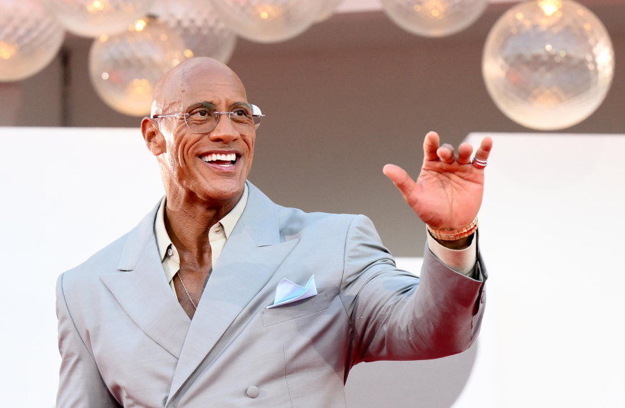 Aπό τον όγκο στη δίαιτα - Ο «The Rock» εξηγεί τον λόγο πίσω από τη δραματική απώλεια βάρους