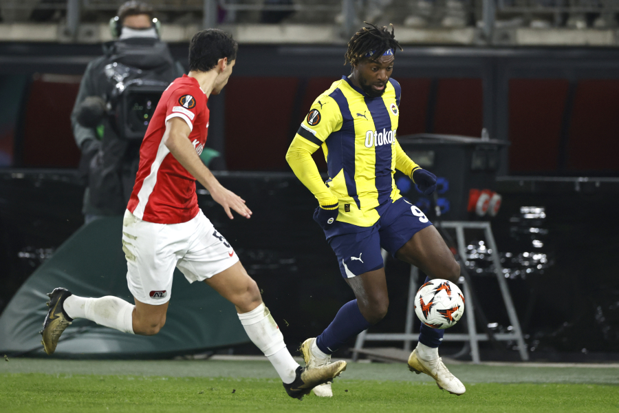 «Ο Ολυμπιακός έχει έρθει σε επαφή για τον Σεν-Μαξιμέν»