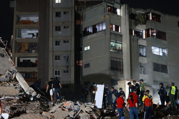 Διπλός σεισμός 7,2 και 7,5 ρίχτερ στη Βενεζουέλα: Σκηνές πανικού, κατέρρευσαν κτίρια - Φόβοι για χιλιάδες νεκρούς