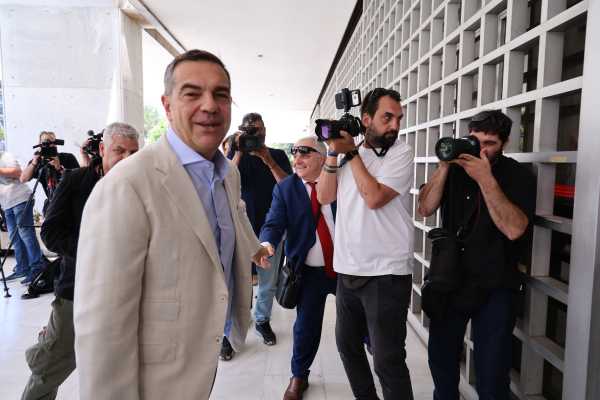 Στον Άρειο Πάγο ο Αλέξης Τσίπρας για την κατάθεση της ιδρυτικής διακήρυξης της ΕΛΑΣ