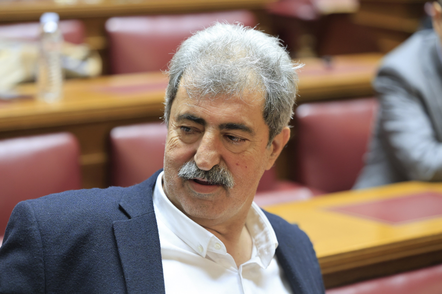 Η απουσία Πολάκη αλλά και η παρουσία του Αλέξη