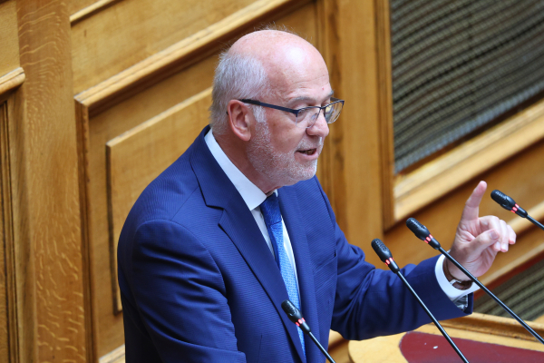 Φλωρίδης: Παρακμιακό και αντικοινοβουλευτικό το ντουέτο Δουδωνή - Κωνσταντοπούλου