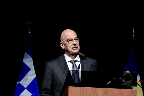 Μέτρα και διοικητικές διευκολύνσεις για το προσωπικό των Ενόπλων Δυνάμεων με απόφαση Δένδια