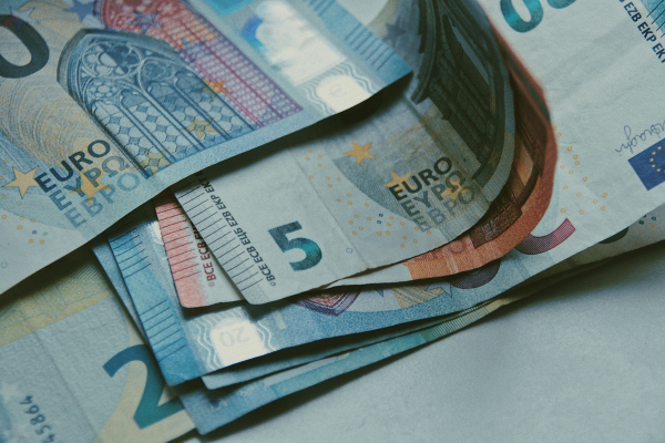 Ρύθμιση 72 δόσεων στον e-ΕΦΚΑ: Χιλιάδες οφειλέτες μένουν εκτός - Οι «παγίδες» και οι αποκλεισμοί