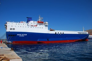 Σε ναυπηγείο στο Πέραμα θα οδηγηθεί το φορτηγό πλοίο MED STAR