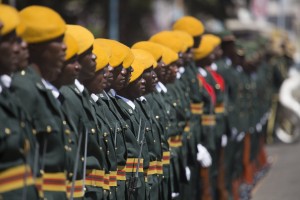 Πραξικόπημα στη Ζιμπάμπουε - Στρατιώτες και τεθωρακισμένα στους δρόμους
