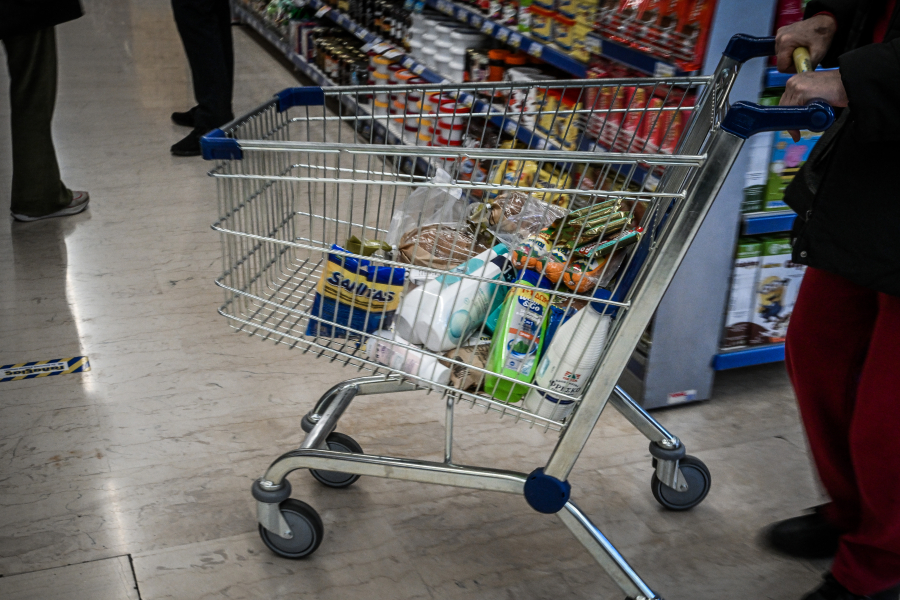 Έρχεται τριήμερο με κλειστά σούπερ μάρκετ