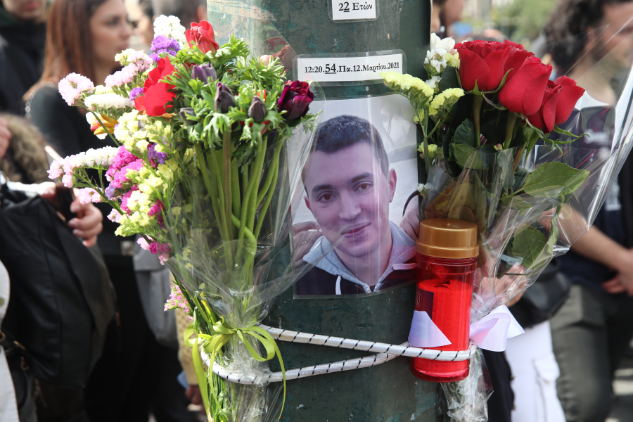 Ξανά αναβολή στη δίκη για το τροχαίο που σκότωσε τον Ιάσονα έξω από τη Βουλή