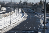 Ρεπορτάζ Dnews: Πώς Αττική και Νέα Οδός θα ενημερώνουν τους οδηγούς για το αν θα χρειάζονται αύριο αλυσίδες