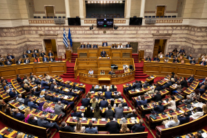 Anti-Establishment Governments Underperform, Says Greek Think Tank