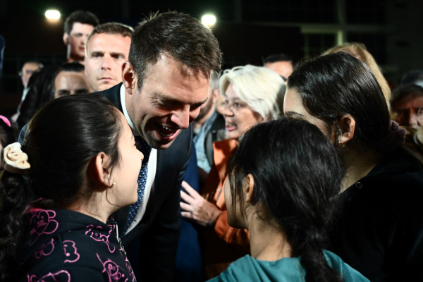 Παρουσίαση Κασσελάκη στο Περιστέρι των υποψηφίων του ΣΥΡΙΖΑ για τις ευρωεκλογές