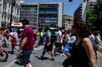 Το Δημόσιο «ξεχρεώνει» με το σταγονόμετρο - 3,55 δισ. ευρώ οι οφειλές