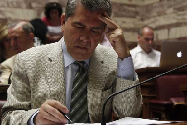 Ο Μητρόπουλος καλεί συνταξιούχους να κάνουν αίτηση για ακύρωση των περικοπών στις επικουρικές
