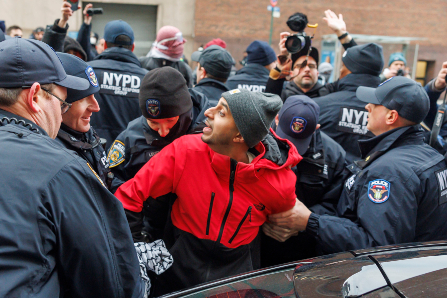 Η καταστολή φούντωσε το κίνημα των φοιτητών: Στην πρώτη γραμμή Columbia, Yale, George Washington - Ακολουθούν δεκάδες πανεπιστήμια
