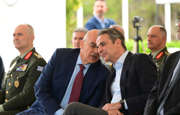 Μητσοτάκης περιφρονεί Δένδια