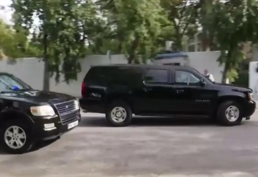 Κίμπερλι Γκίλφοϊλ: Έφτασε στην Ελλάδα - Το πρόγραμμά της (βίντεο)