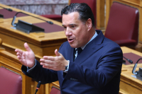 Γεωργιάδης κατά «Εστίας»: Επί Σαμαρά υπήρχαν επίσης οι ίδιες επιλογές φύλου στον ΕΟΠΥΥ. Λάθος τότε, λάθος τώρα