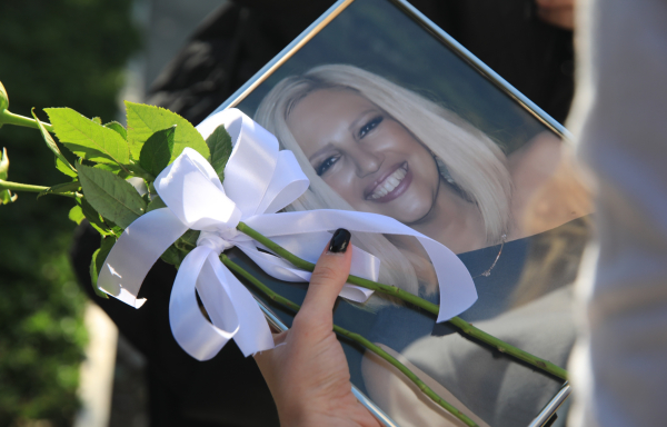 Φώφη Γεννηματά: Τρία χρόνια από τον θάνατό της - Ανδρουλάκης, Δούκας, Διαμαντοπούλου στο μνημόσυνο (εικόνες)