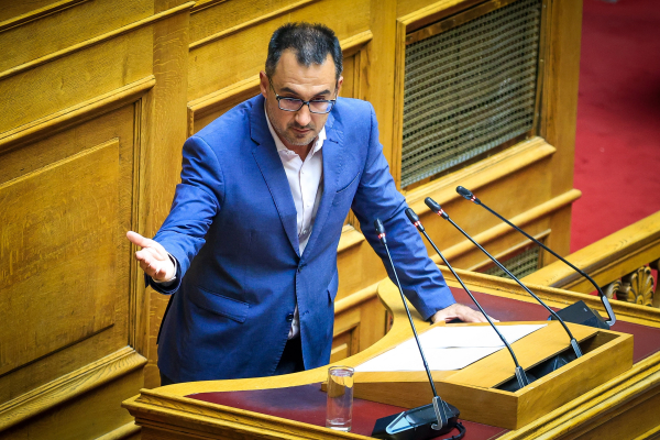 Χαρίτσης: Να φύγει ο Μητσοτάκης - Η κοινωνία δεν αντέχει άλλο