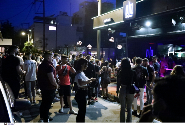 Στο τραπέζι το κλείσιμο των νυχτερινών κέντρων λόγω της μετάλλαξης Όμικρον (βίντεο)