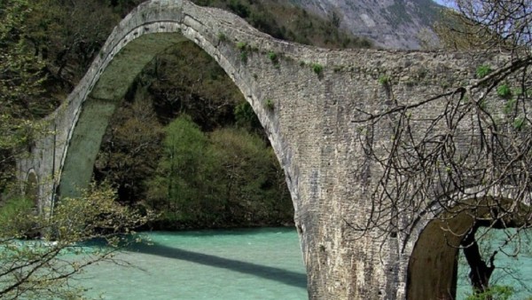 Άρτα: Σε δύο καλοκαίρια η αναστήλωση της Γέφυρας Πλάκας- Βγήκε ο διαγωνισμός για το έργο