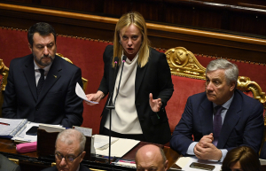 Τζόρτζια Μελόνι: Διόρισε Υφυπουργό που είχε φωτογραφηθεί με σβάστικα στο χέρι