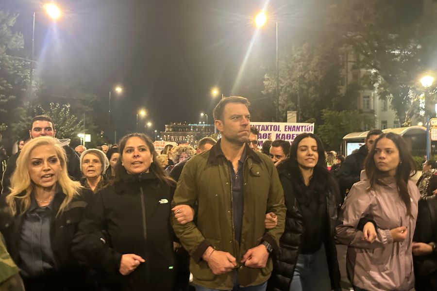 Κασσελάκης για Πολυτεχνείο: «Η Ιστορία δεν σβήνεται, ούτε παραχαράσσεται» (εικόνες & βίντεο)