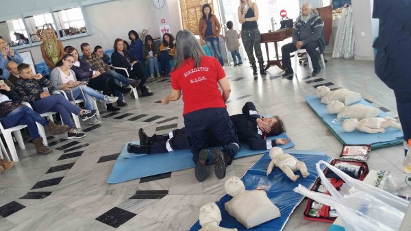 Δήμος Νέας Σμύρνης: Σεμινάριο βασικών Α' ΒΟΗΘΕΙΩΝ - ΚΑΡΠΑ