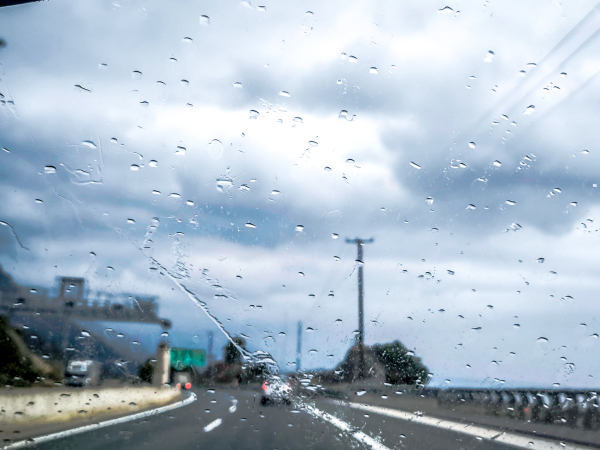 Καιρός: Έρχεται πενθήμερη κακοκαιρία με καταιγίδες – Η ώρα για την Αττική