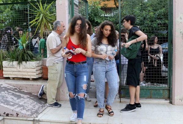 Πανελλήνιες 2017: Δυσκόλεψαν τα θέματα σε Λατινικά, χημεία και ΑΟΘ