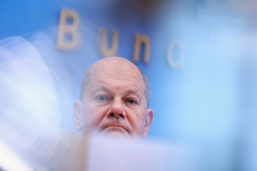 Σολτς: Δεν έχουμε αποφασίσει αναστολή αποστολής όπλων στο Ισραήλ