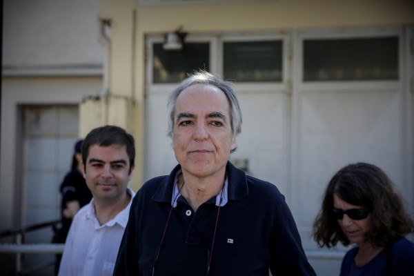 Δημήτρης Κουφοντίνας: Ο Άρειος Πάγος απέρριψε το βούλευμα για τη μη χορήγηση της άδειας - Σταμάτησε την απεργία πείνας ο πολυισοβίτης (vid)